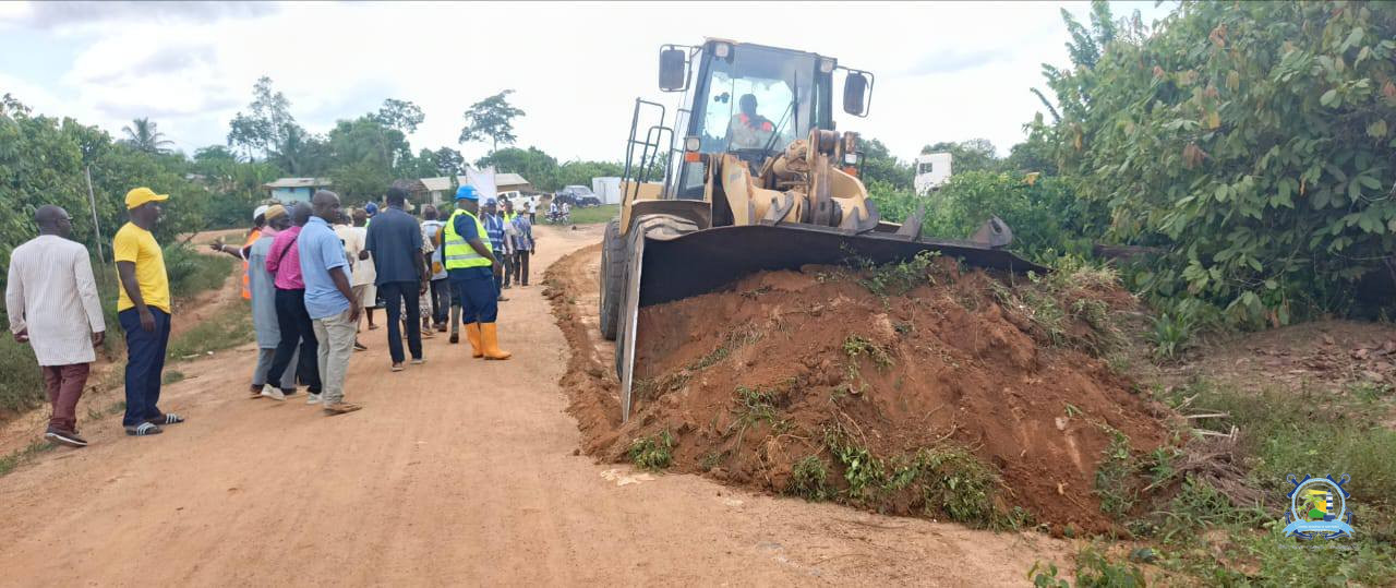 Lancement des travaux de reprofilage lourd avec traitement des points critiques de la piste reliant Carrefour Watté – Gagny – Dagadji – Dahoro – Doba – Djagadji (40,600 km).